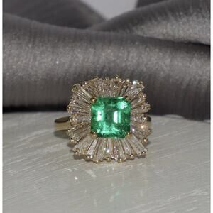 Vintage Tiffany & Co 18k Yellow Gold Colombian Emerald & Diamond Ring 5.62G/Sz5.